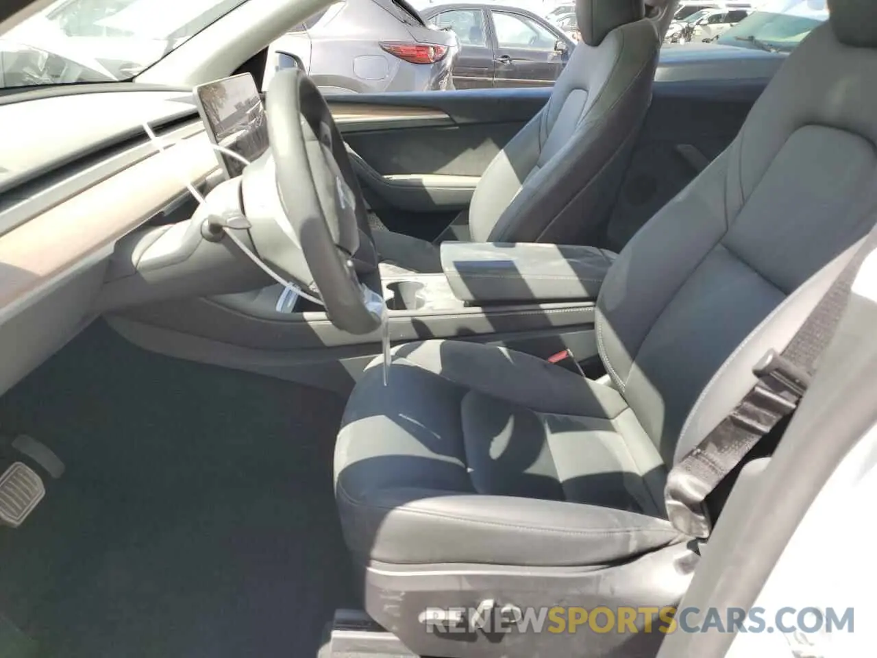7 Photograph of a damaged car 7SAYGDED2SF258139 TESLA MODEL Y 2025