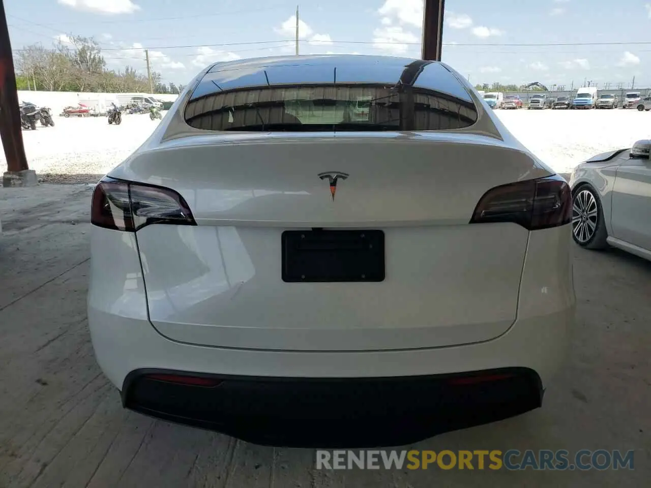6 Photograph of a damaged car 7SAYGDED3SA374902 TESLA MODEL Y 2025