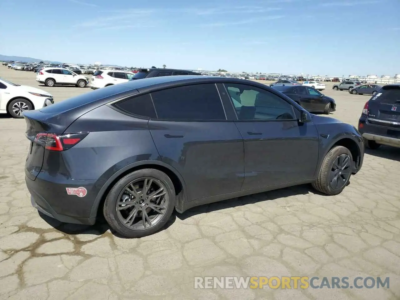 3 Photograph of a damaged car 7SAYGDED4SF240354 TESLA MODEL Y 2025