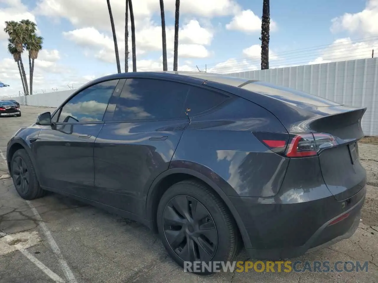 2 Photograph of a damaged car 7SAYGDED4SF267747 TESLA MODEL Y 2025