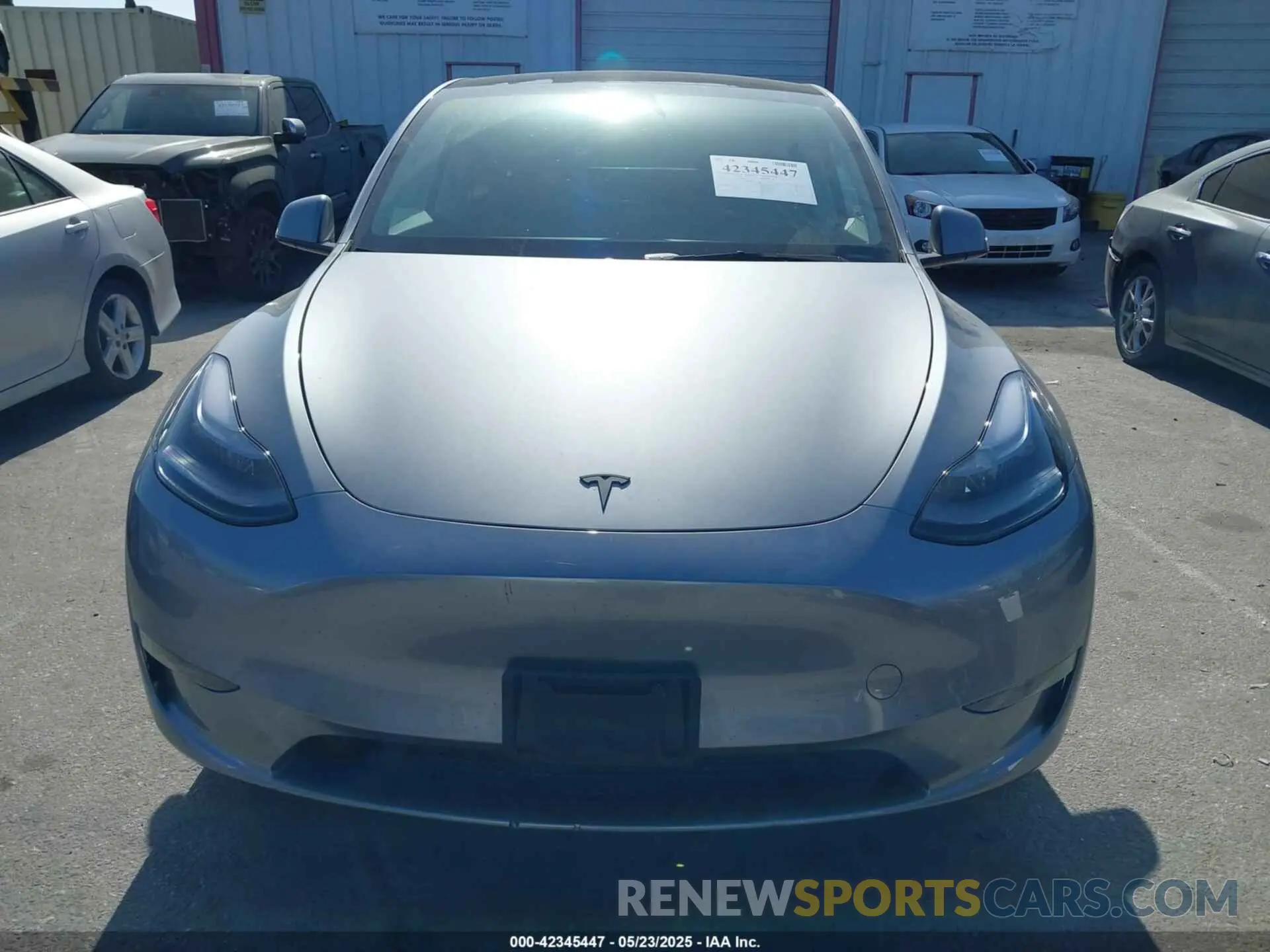 11 Photograph of a damaged car 7SAYGDED4SF319152 TESLA MODEL Y 2025
