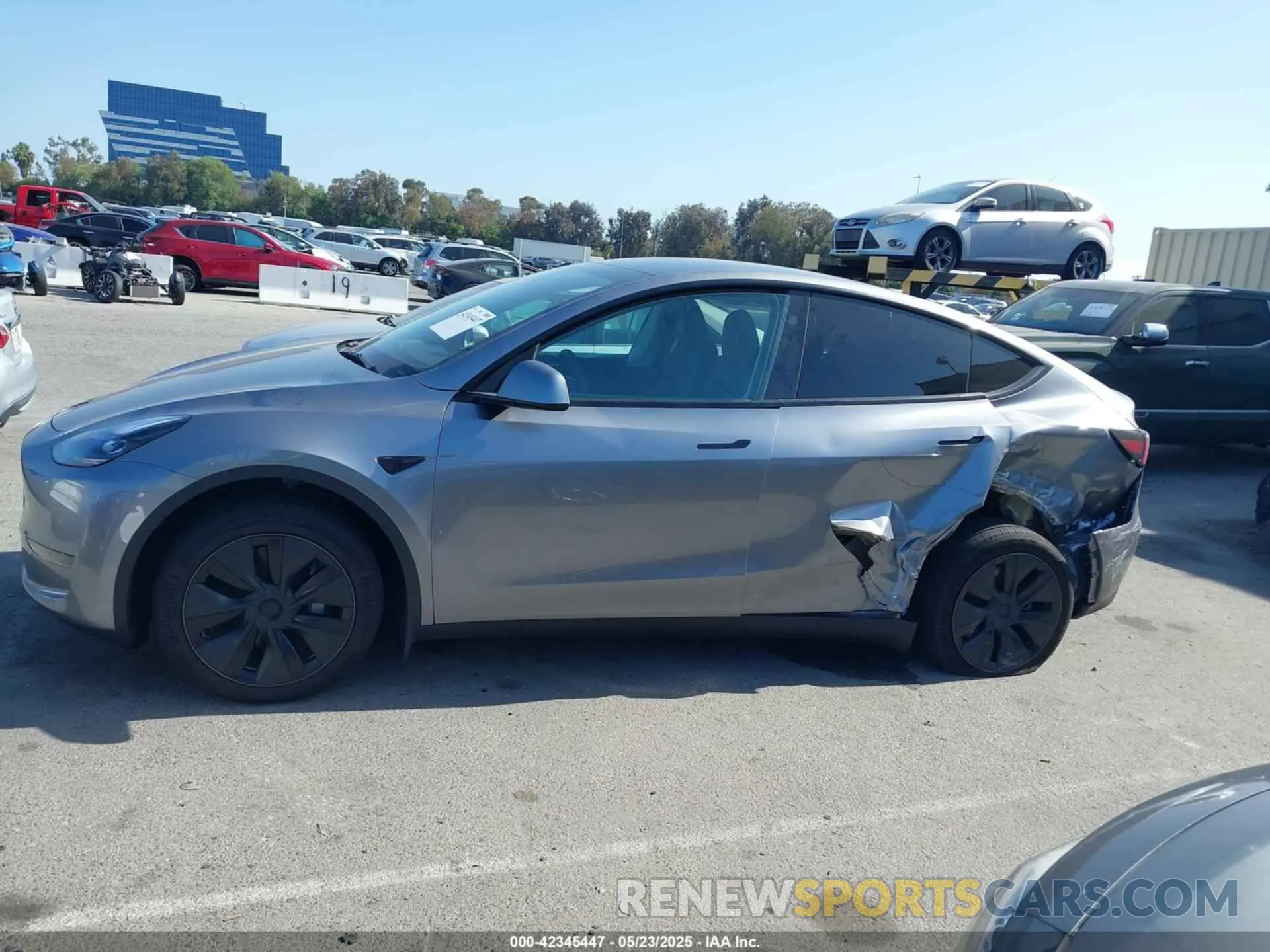 13 Photograph of a damaged car 7SAYGDED4SF319152 TESLA MODEL Y 2025