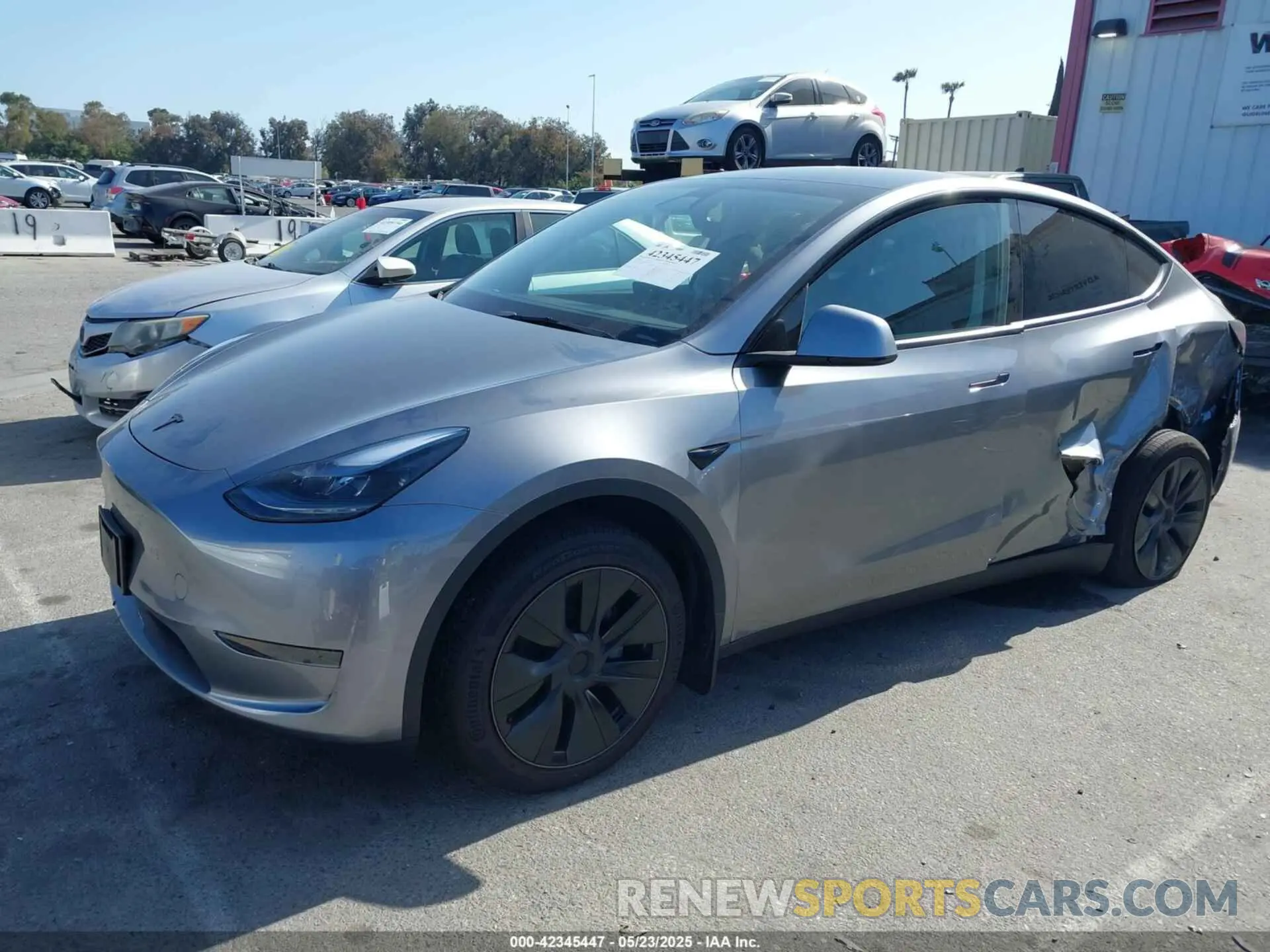 2 Photograph of a damaged car 7SAYGDED4SF319152 TESLA MODEL Y 2025