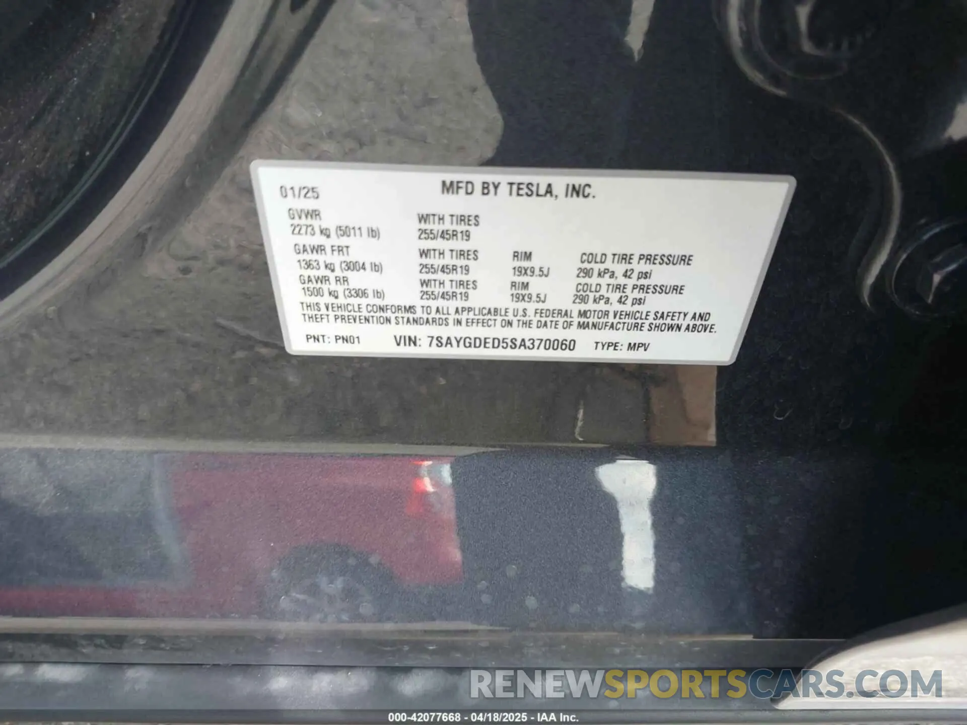 9 Photograph of a damaged car 7SAYGDED5SA370060 TESLA MODEL Y 2025