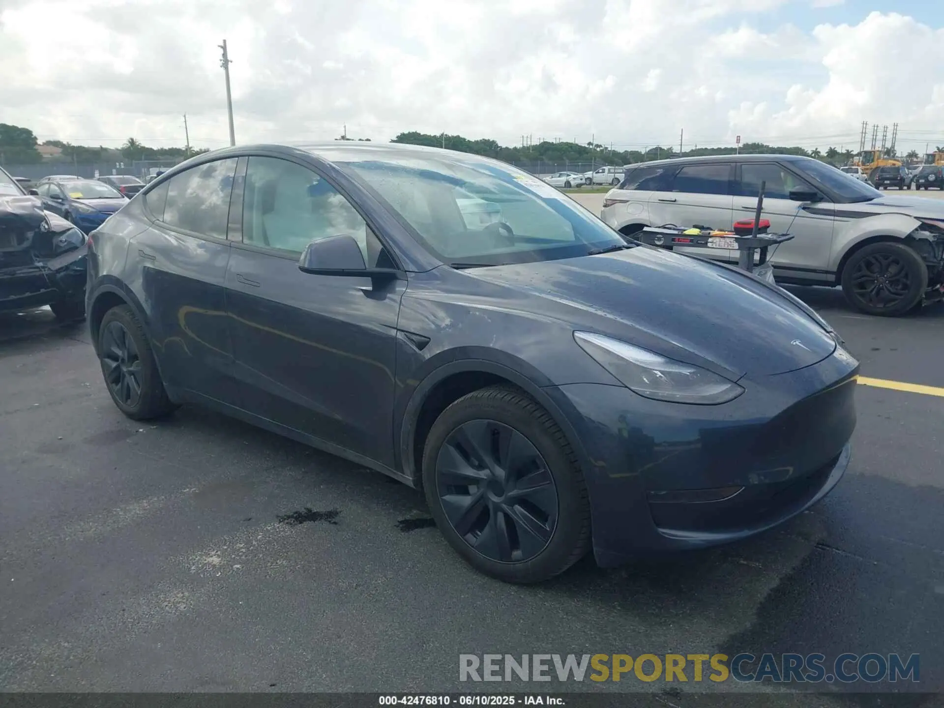 1 Photograph of a damaged car 7SAYGDED5SA371404 TESLA MODEL Y 2025