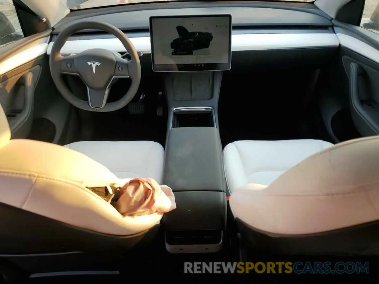 8 Photograph of a damaged car 7SAYGDED6SF228593 TESLA MODEL Y 2025