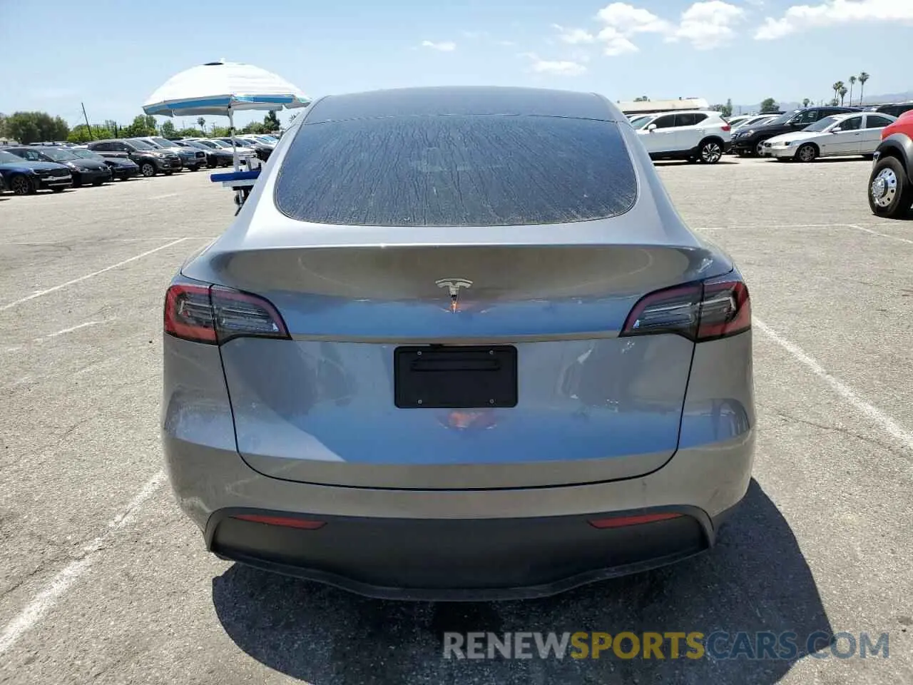 6 Photograph of a damaged car 7SAYGDED6SF253901 TESLA MODEL Y 2025