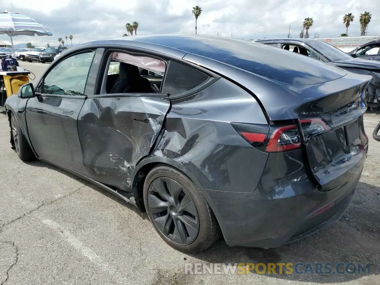 2 Photograph of a damaged car 7SAYGDED6SF314843 TESLA MODEL Y 2025