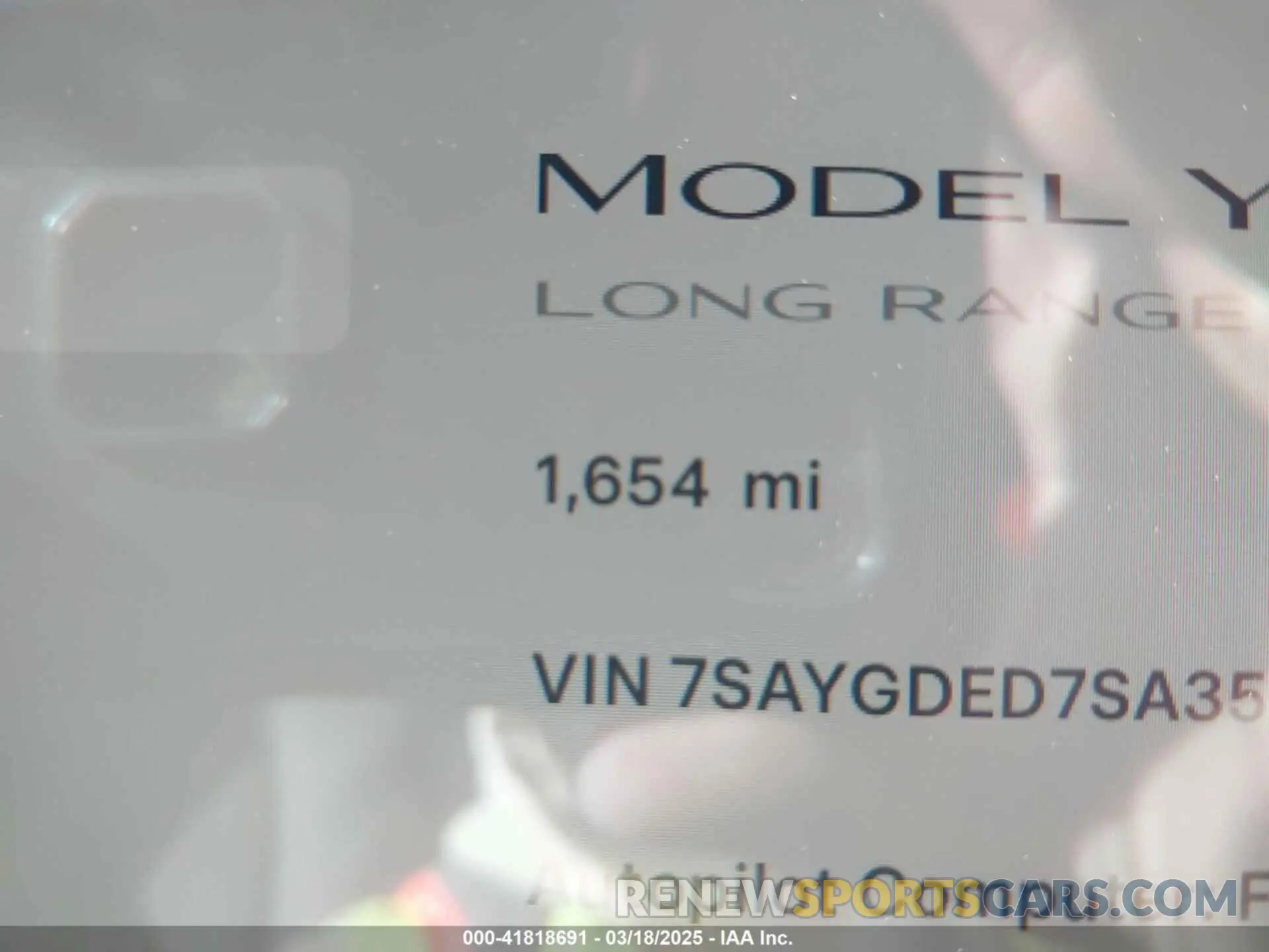 7 Photograph of a damaged car 7SAYGDED7SA354104 TESLA MODEL Y 2025