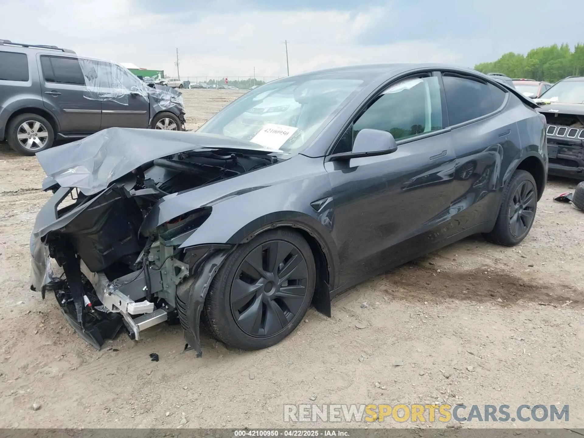 2 Photograph of a damaged car 7SAYGDED7SA373235 TESLA MODEL Y 2025