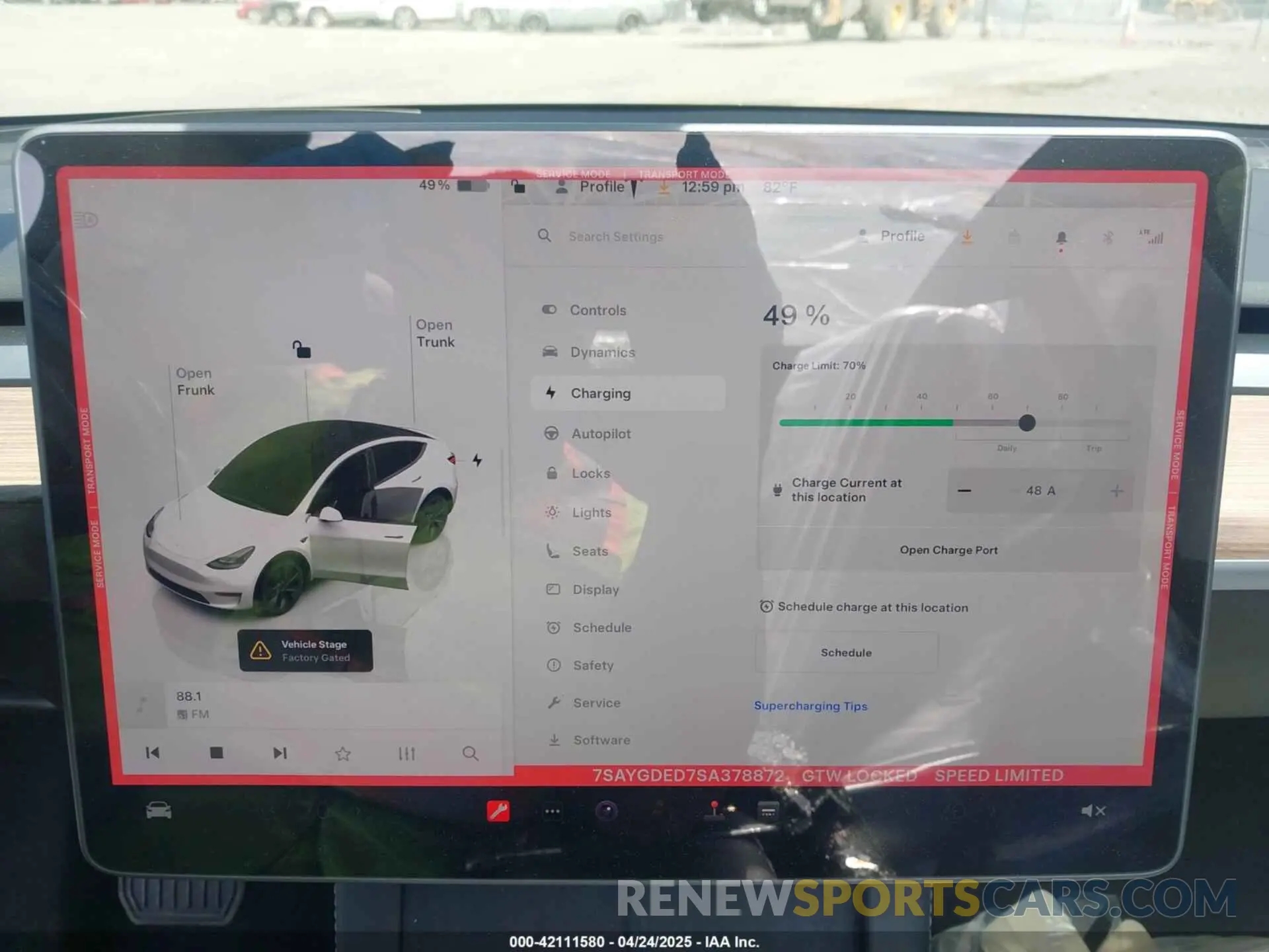 17 Photograph of a damaged car 7SAYGDED7SA378872 TESLA MODEL Y 2025