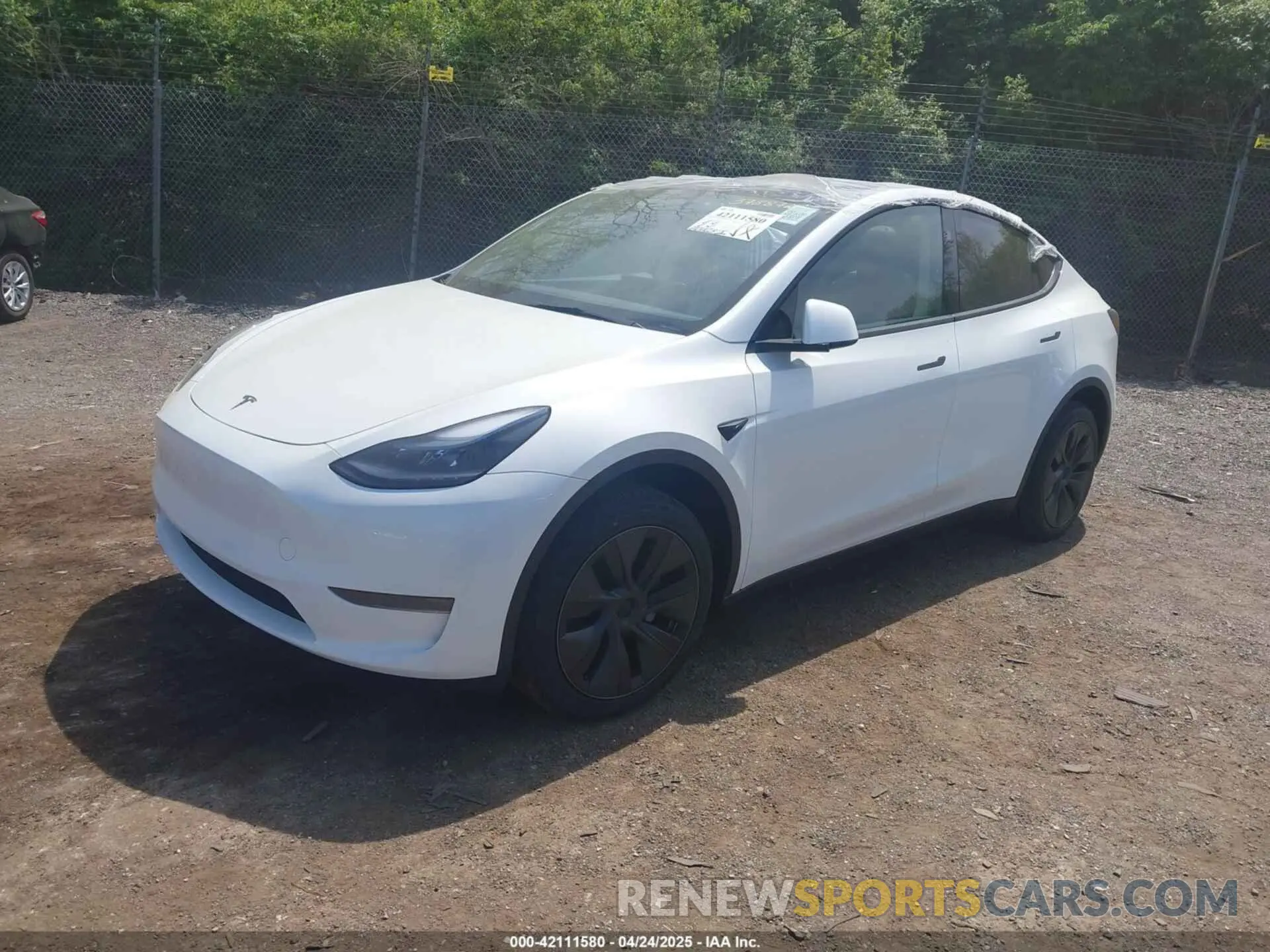 2 Photograph of a damaged car 7SAYGDED7SA378872 TESLA MODEL Y 2025
