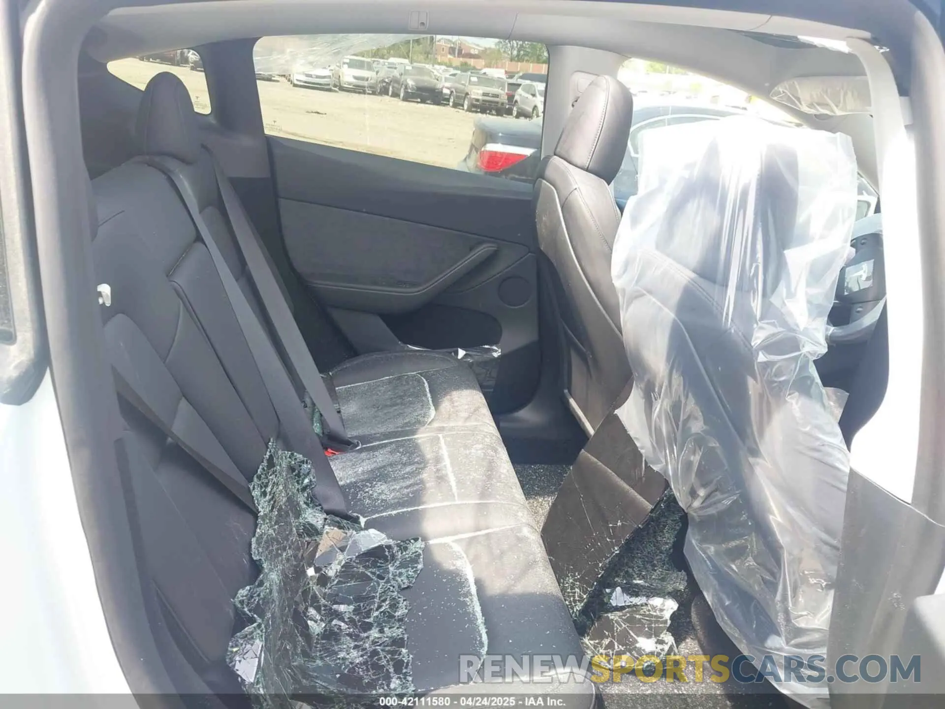 8 Photograph of a damaged car 7SAYGDED7SA378872 TESLA MODEL Y 2025