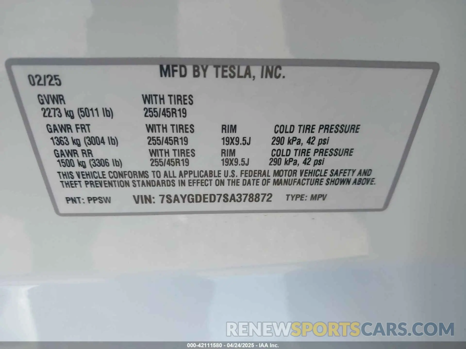 9 Photograph of a damaged car 7SAYGDED7SA378872 TESLA MODEL Y 2025