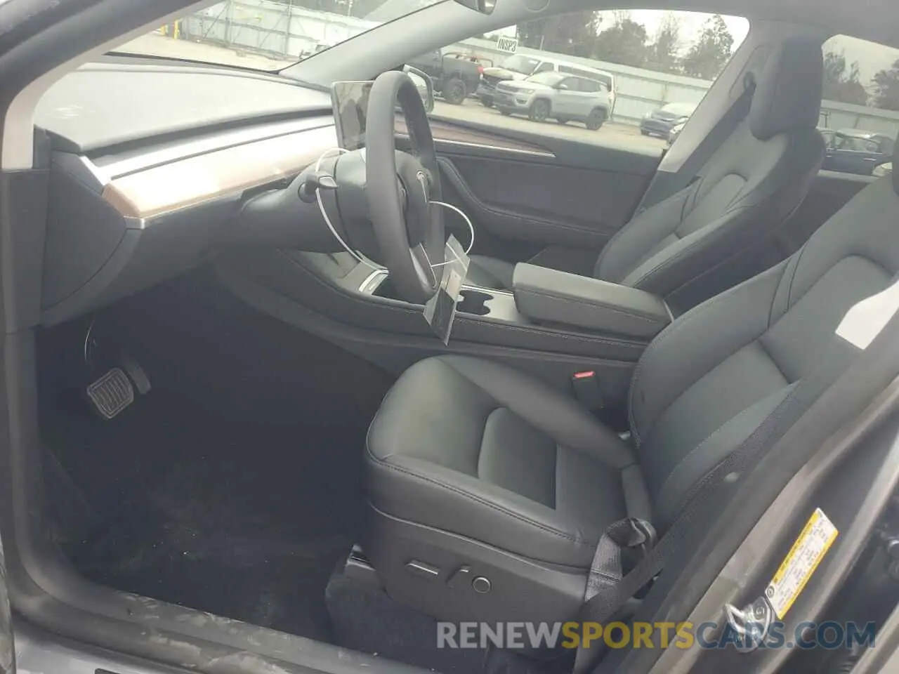 7 Photograph of a damaged car 7SAYGDED7SF227582 TESLA MODEL Y 2025