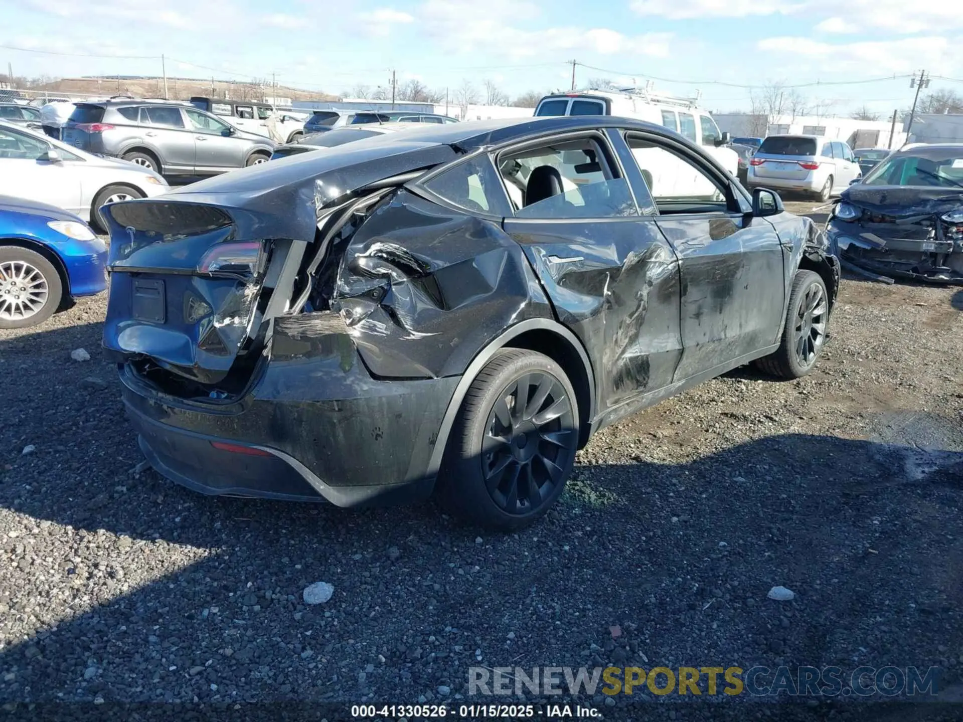 4 Photograph of a damaged car 7SAYGDED7SF229722 TESLA MODEL Y 2025