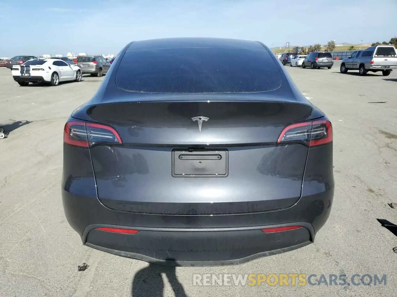 6 Photograph of a damaged car 7SAYGDED7SF314429 TESLA MODEL Y 2025