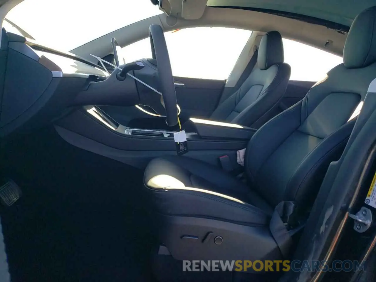 7 Photograph of a damaged car 7SAYGDED8SF225825 TESLA MODEL Y 2025