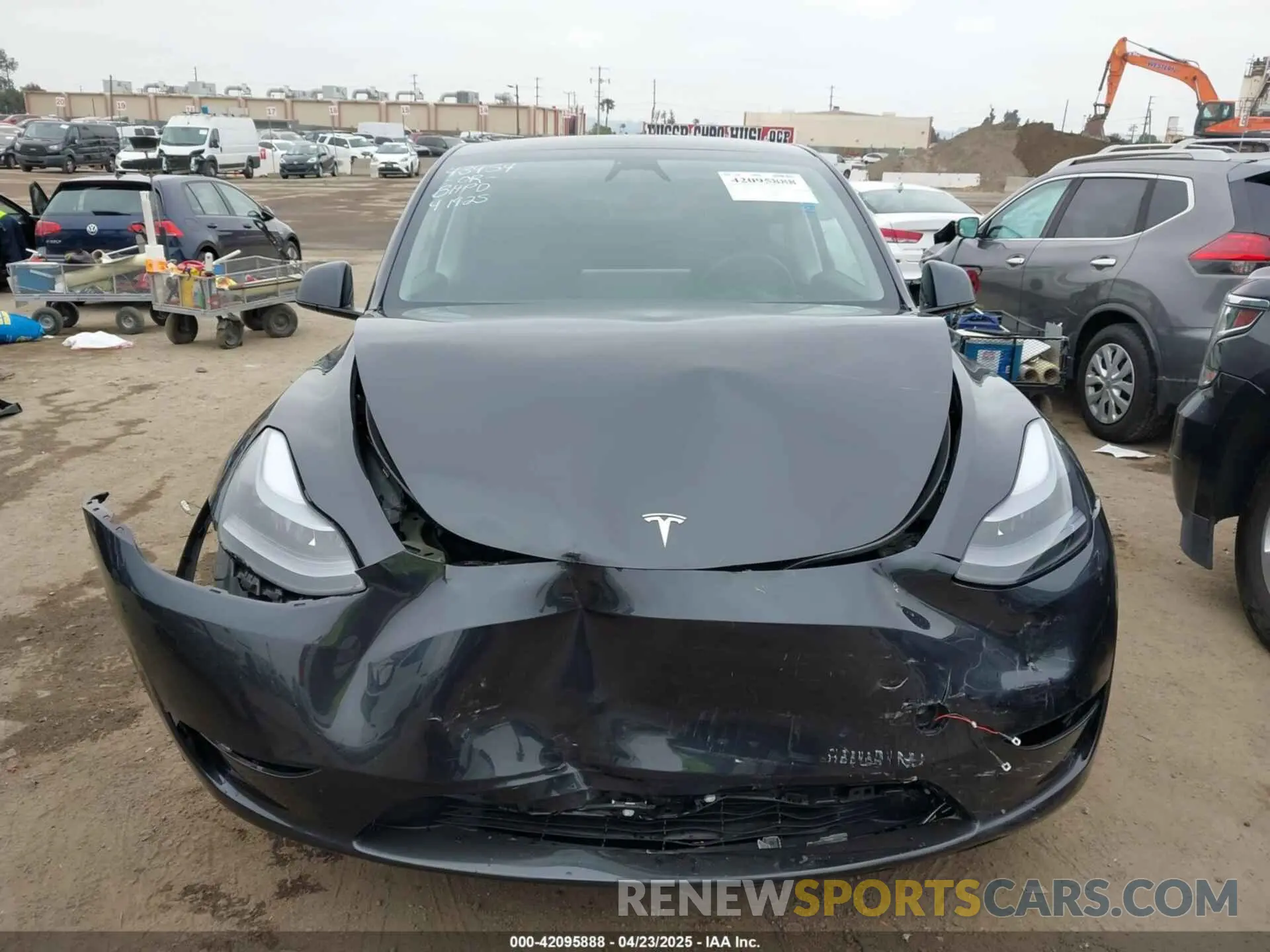 13 Photograph of a damaged car 7SAYGDED8SF259764 TESLA MODEL Y 2025