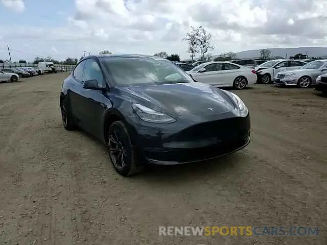 11 Photograph of a damaged car 7SAYGDED8SF279304 TESLA MODEL Y 2025