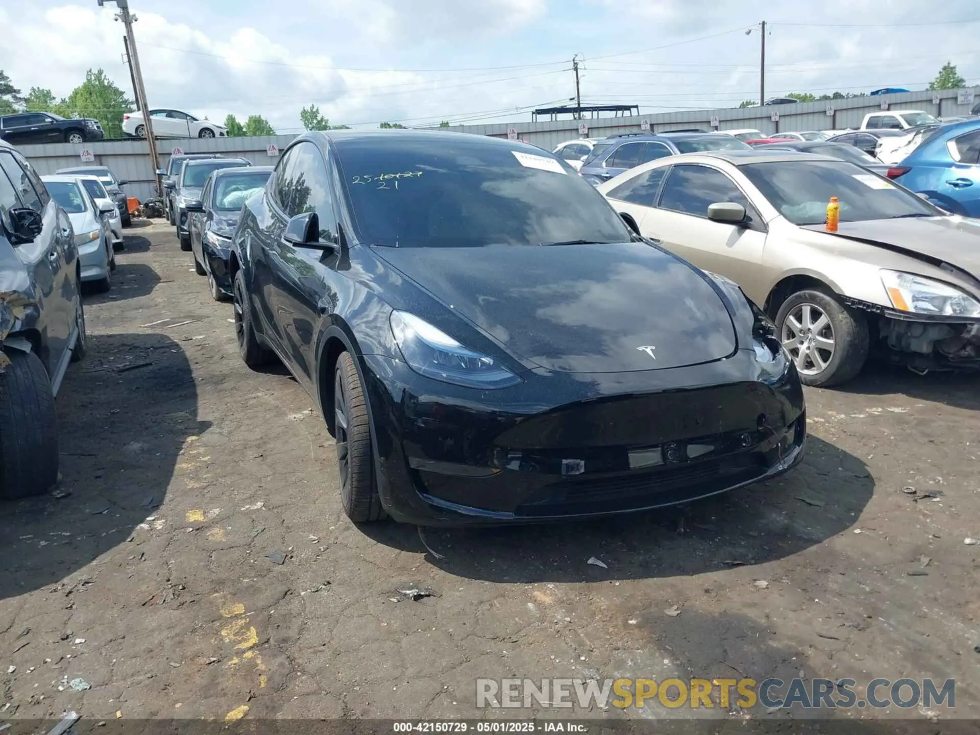 1 Photograph of a damaged car 7SAYGDED9SA356355 TESLA MODEL Y 2025