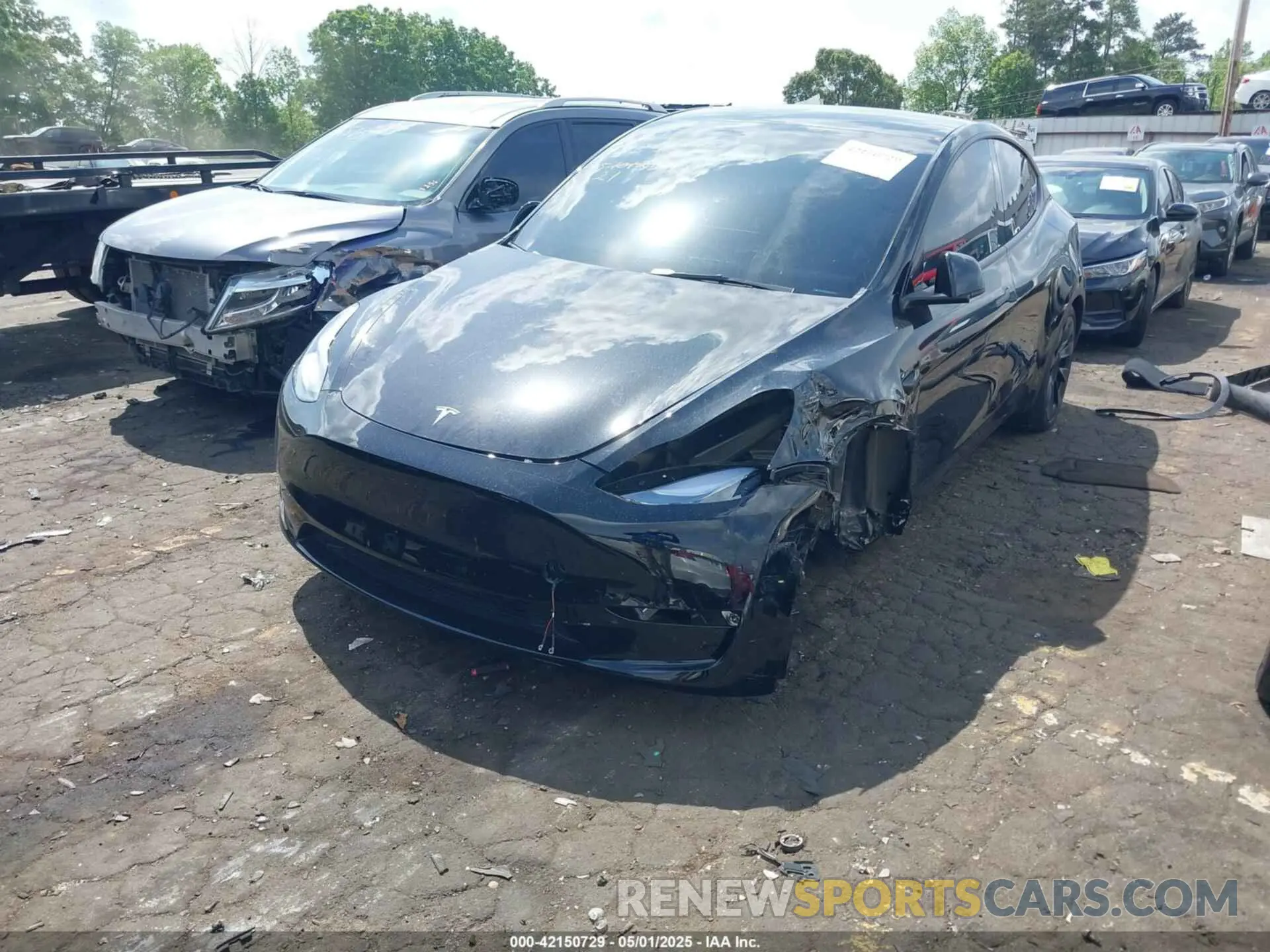 2 Photograph of a damaged car 7SAYGDED9SA356355 TESLA MODEL Y 2025