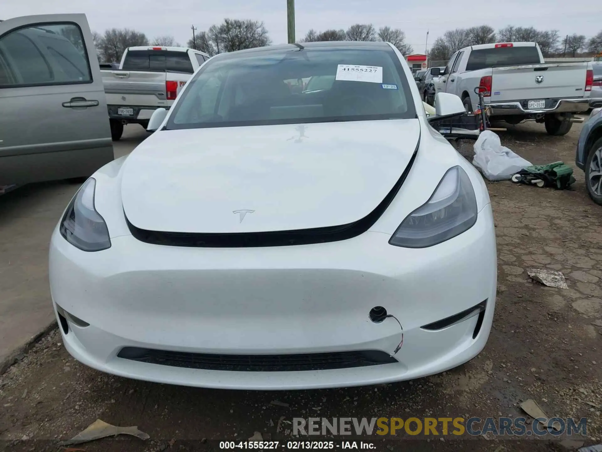11 Photograph of a damaged car 7SAYGDED9SA357876 TESLA MODEL Y 2025