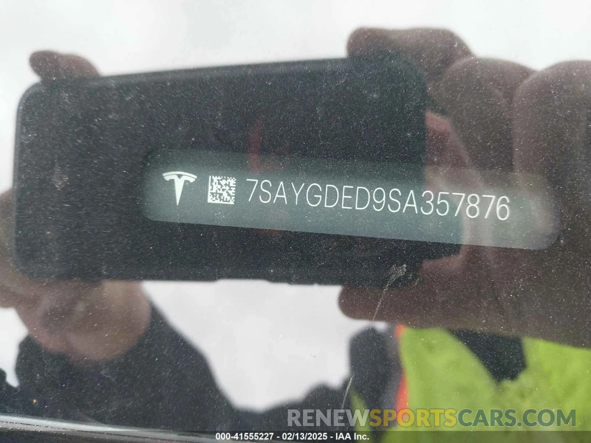 9 Photograph of a damaged car 7SAYGDED9SA357876 TESLA MODEL Y 2025