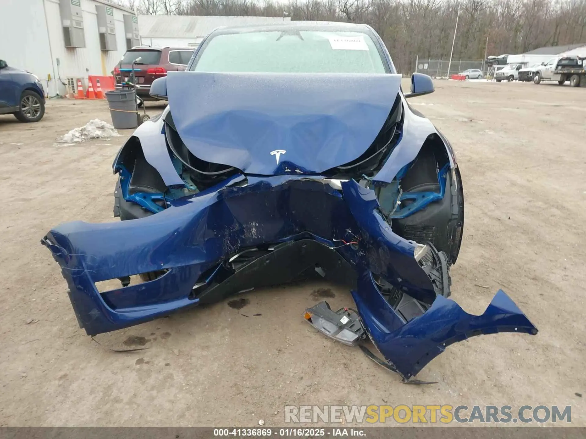 13 Photograph of a damaged car 7SAYGDED9SF248370 TESLA MODEL Y 2025