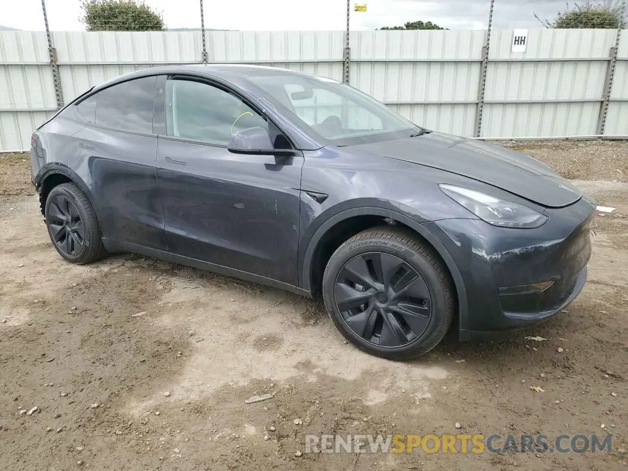 4 Photograph of a damaged car 7SAYGDED9SF256291 TESLA MODEL Y 2025