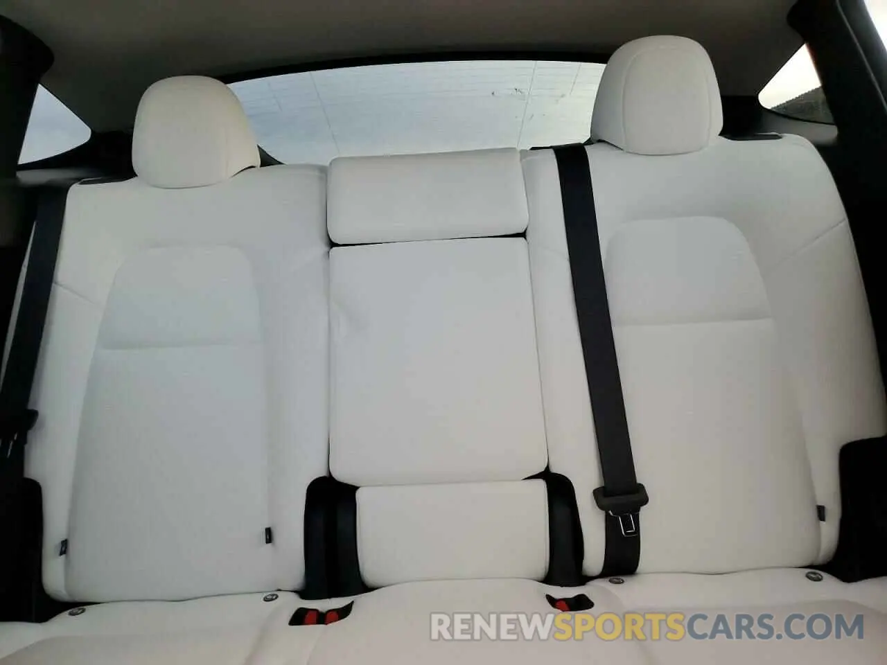10 Photograph of a damaged car 7SAYGDED9SF313959 TESLA MODEL Y 2025