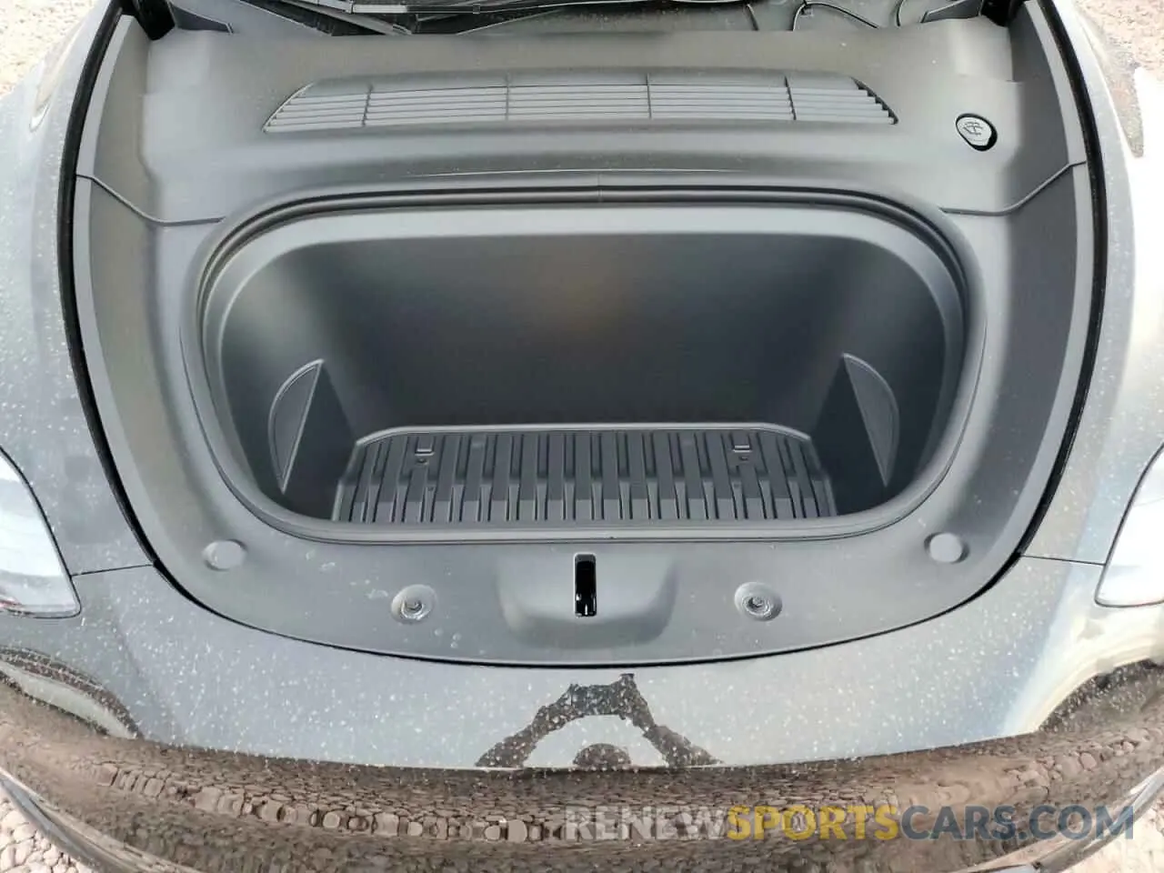 12 Photograph of a damaged car 7SAYGDED9SF313959 TESLA MODEL Y 2025