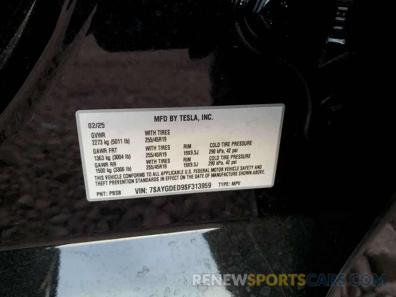 13 Photograph of a damaged car 7SAYGDED9SF313959 TESLA MODEL Y 2025