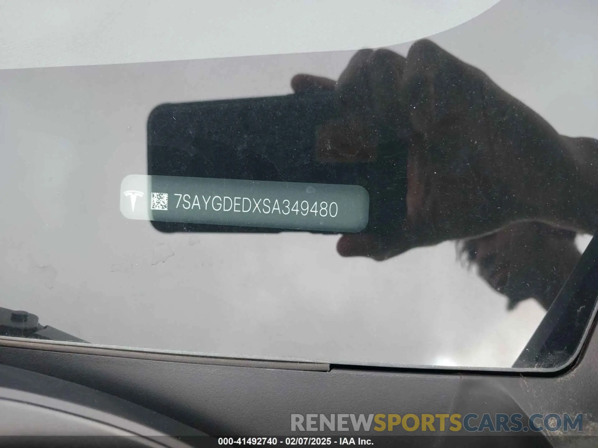 9 Photograph of a damaged car 7SAYGDEDXSA349480 TESLA MODEL Y 2025