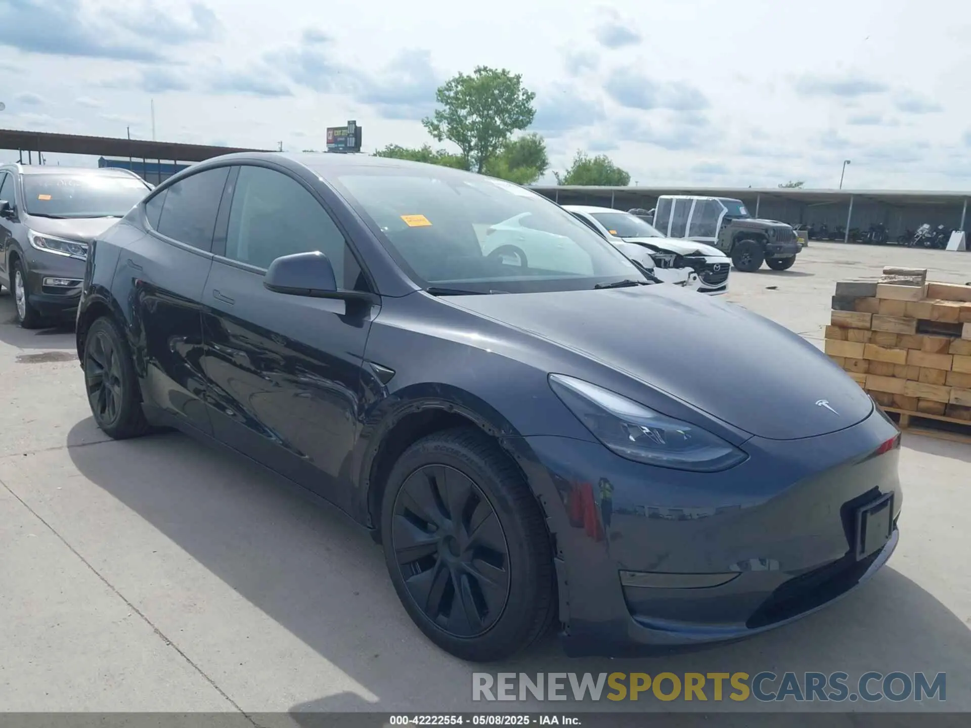 1 Photograph of a damaged car 7SAYGDEDXSA355554 TESLA MODEL Y 2025