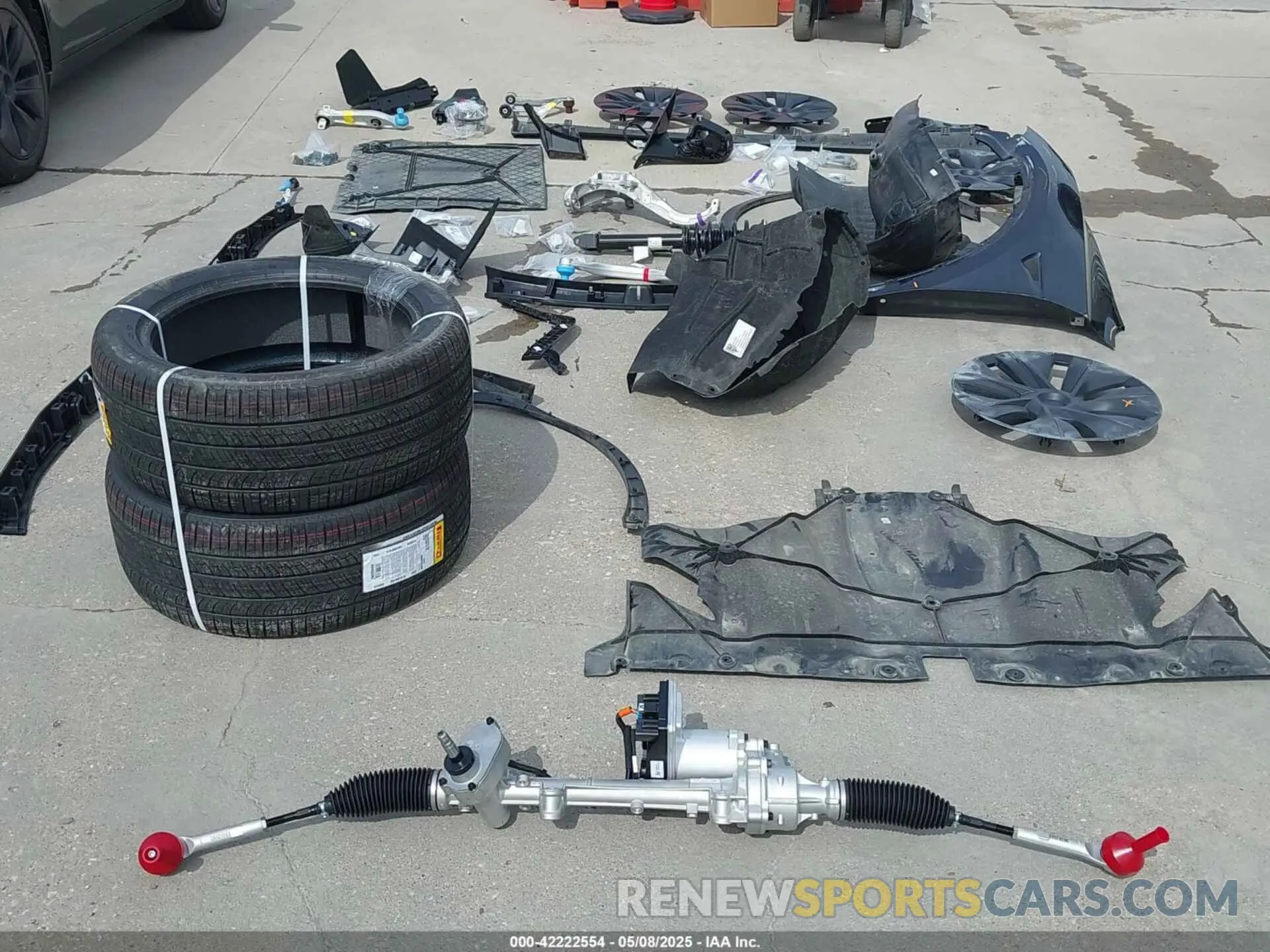 12 Photograph of a damaged car 7SAYGDEDXSA355554 TESLA MODEL Y 2025
