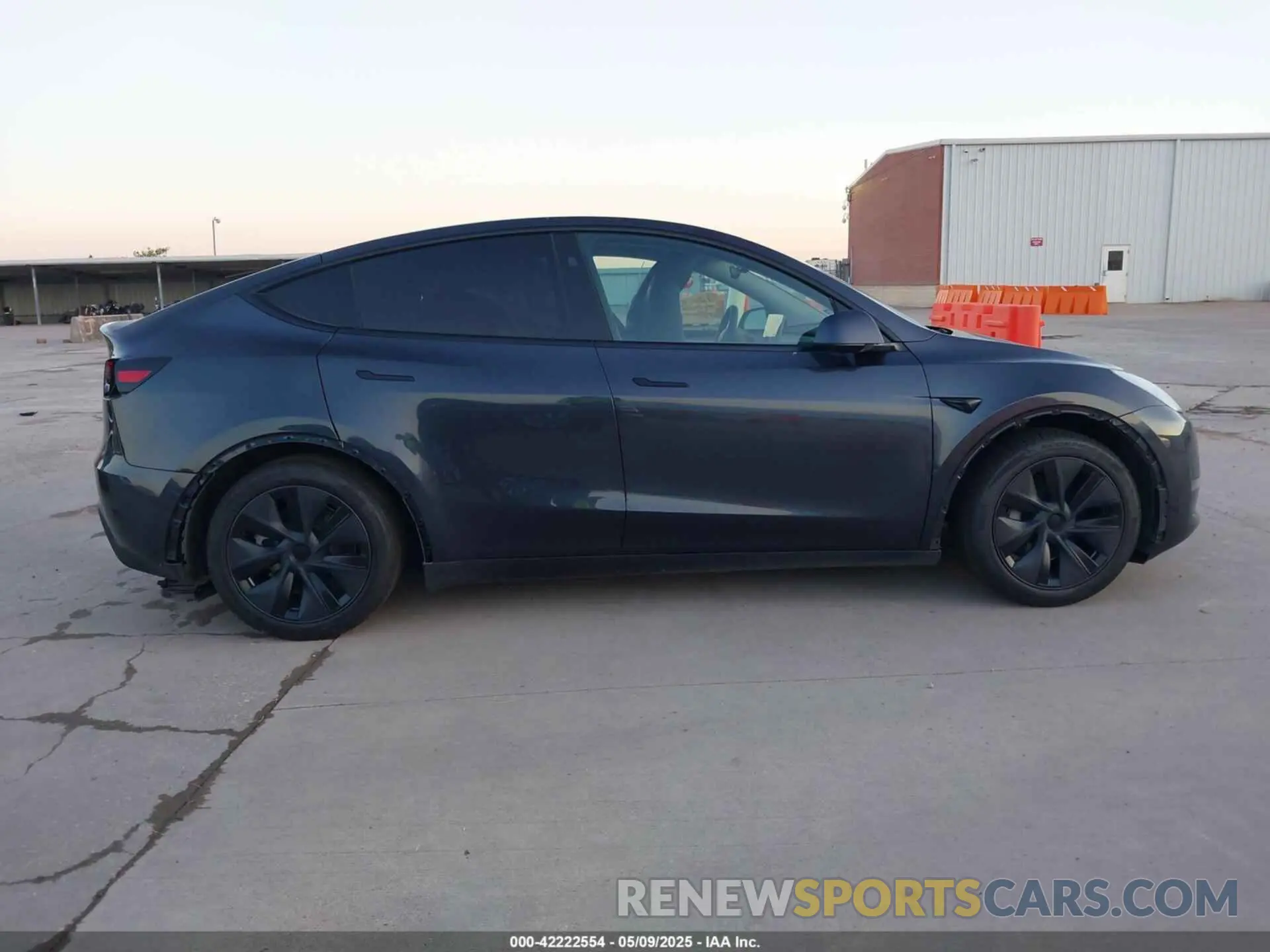 14 Photograph of a damaged car 7SAYGDEDXSA355554 TESLA MODEL Y 2025
