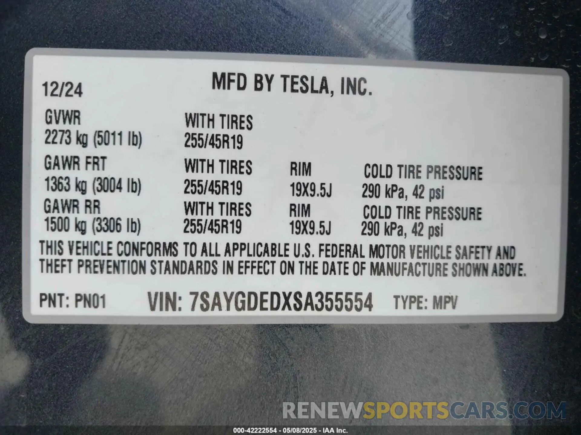 9 Photograph of a damaged car 7SAYGDEDXSA355554 TESLA MODEL Y 2025