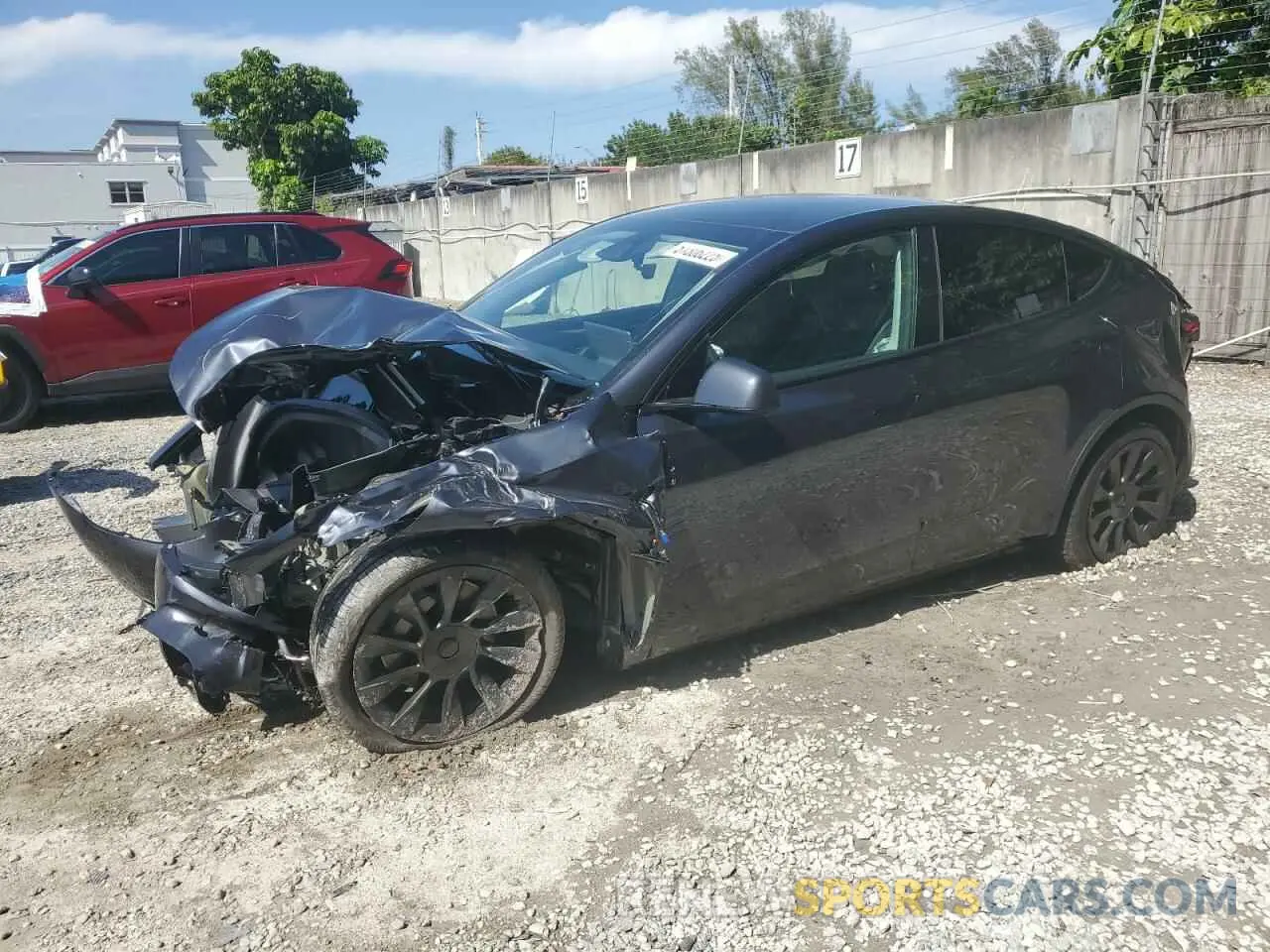 1 Photograph of a damaged car 7SAYGDEDXSA369549 TESLA MODEL Y 2025