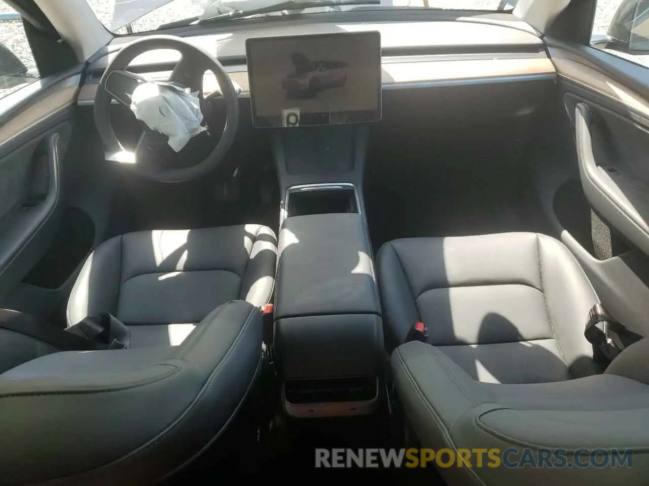 8 Photograph of a damaged car 7SAYGDEDXSA369549 TESLA MODEL Y 2025