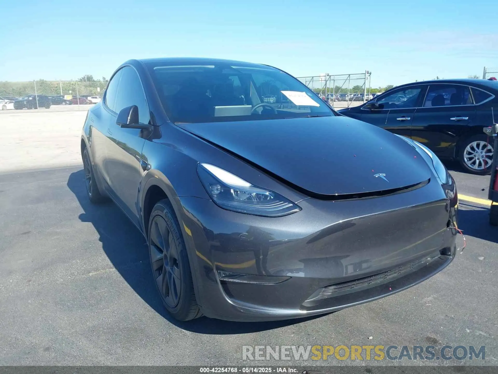 20 Photograph of a damaged car 7SAYGDEDXSF226619 TESLA MODEL Y 2025
