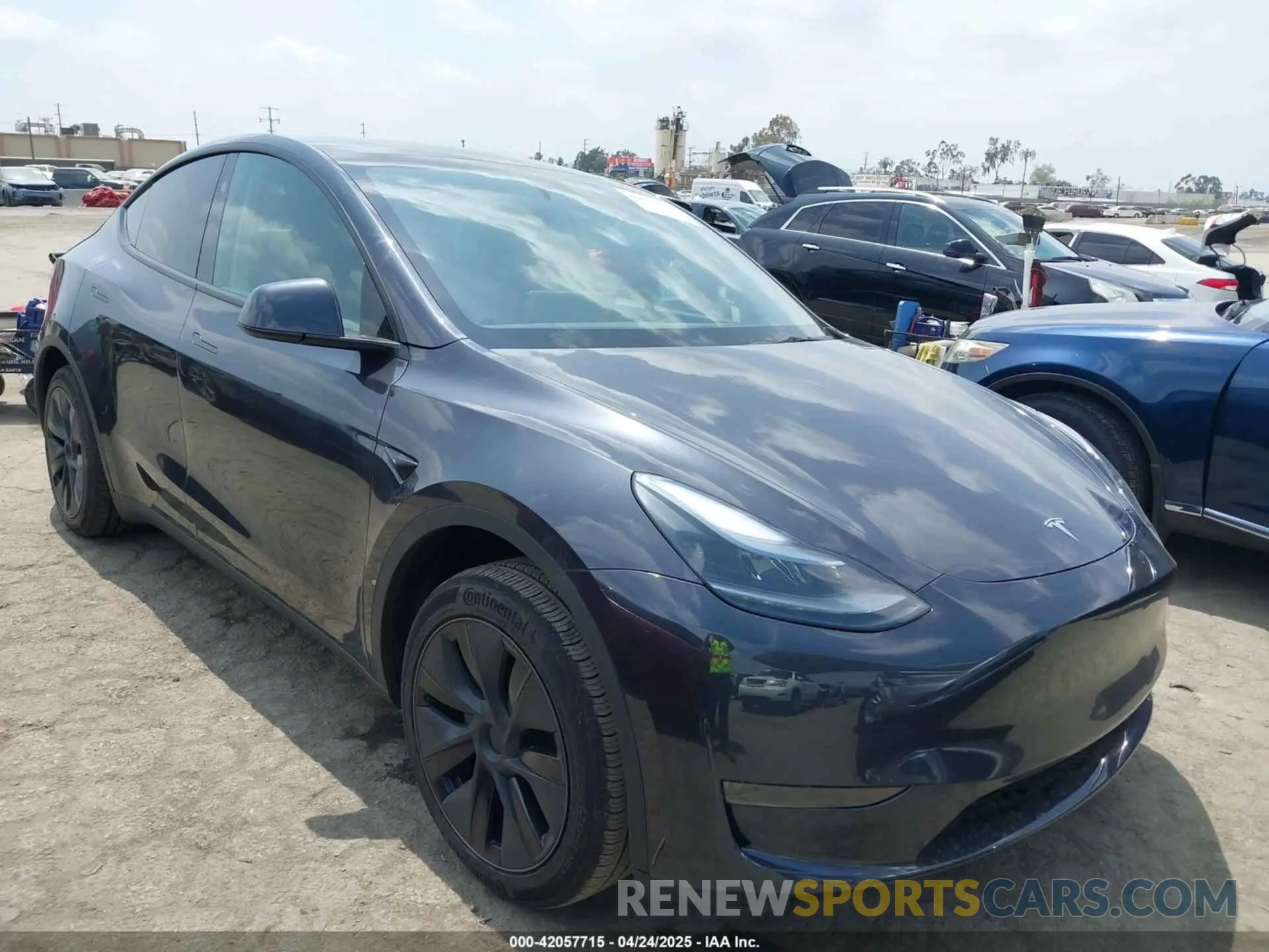 1 Photograph of a damaged car 7SAYGDEDXSF276422 TESLA MODEL Y 2025