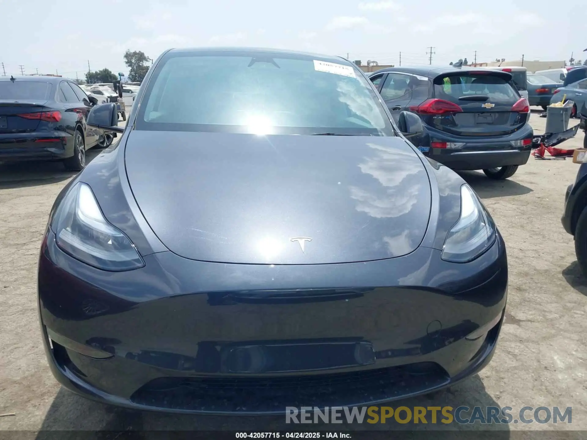 12 Photograph of a damaged car 7SAYGDEDXSF276422 TESLA MODEL Y 2025