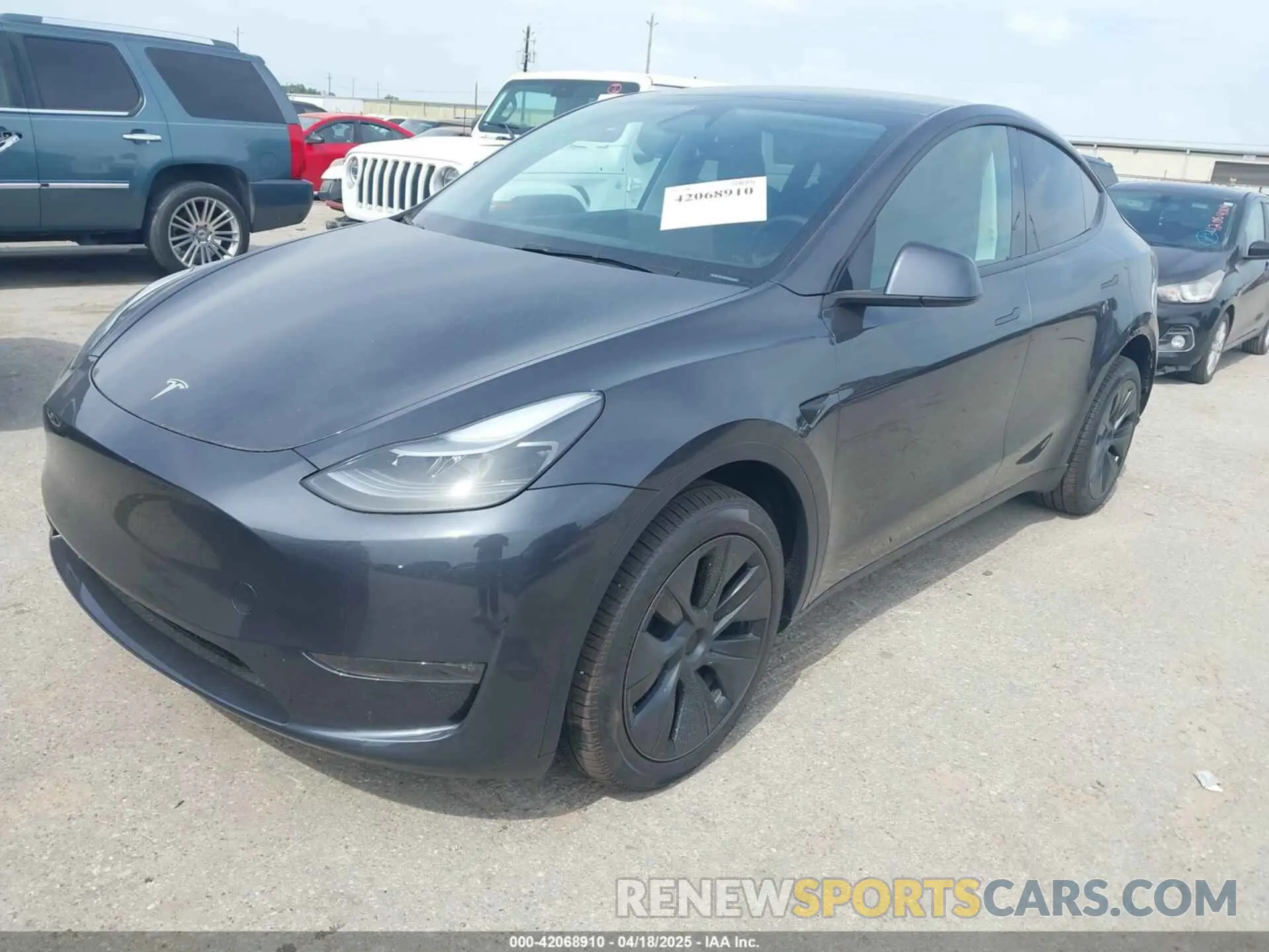 2 Photograph of a damaged car 7SAYGDEE1SA360909 TESLA MODEL Y 2025