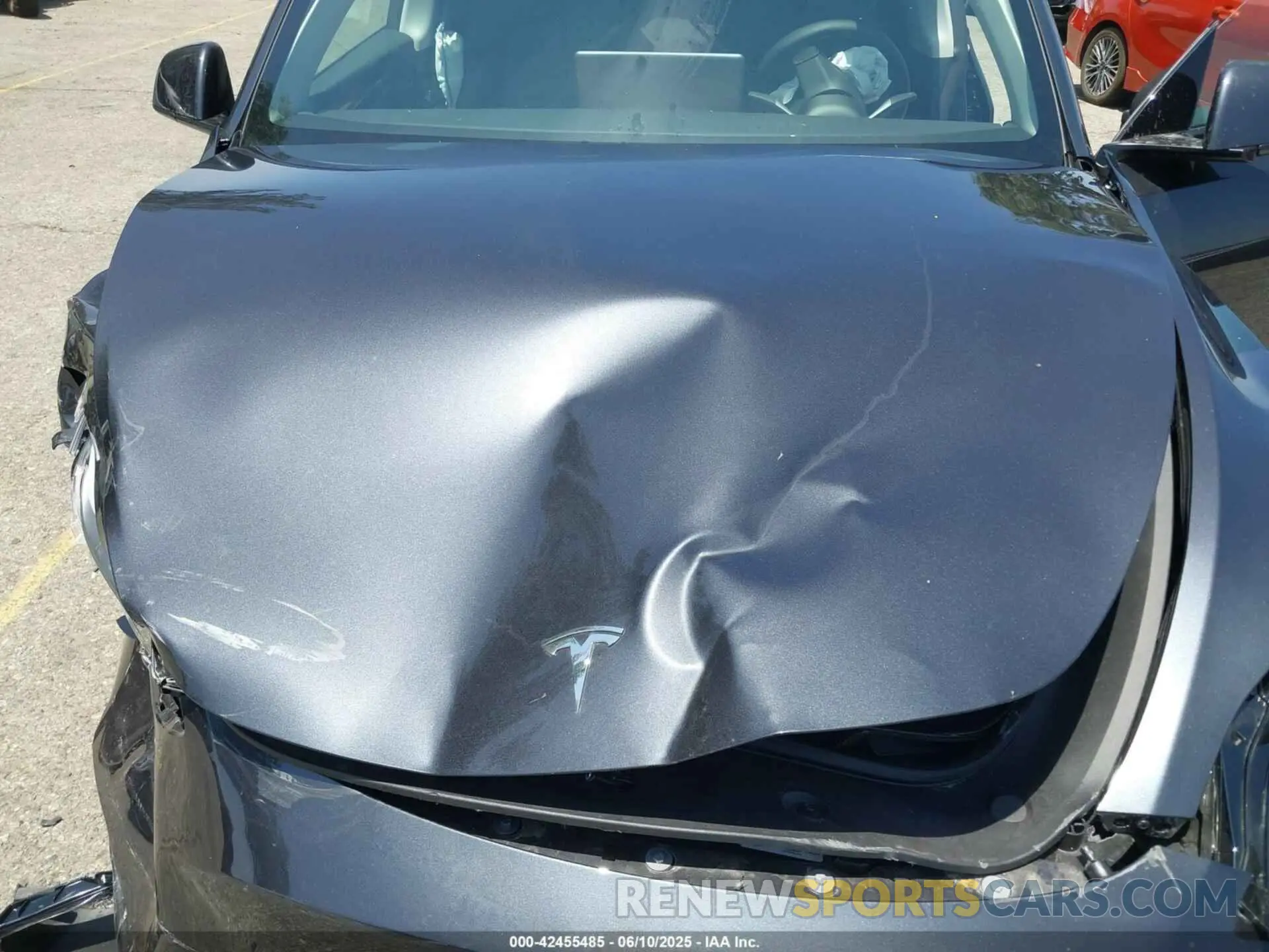 10 Photograph of a damaged car 7SAYGDEE1SF283932 TESLA MODEL Y 2025