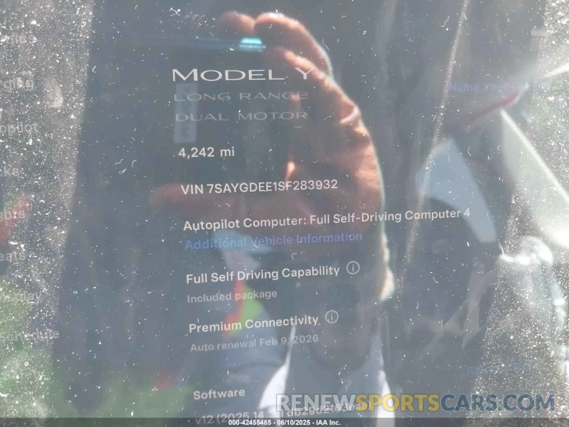 14 Photograph of a damaged car 7SAYGDEE1SF283932 TESLA MODEL Y 2025