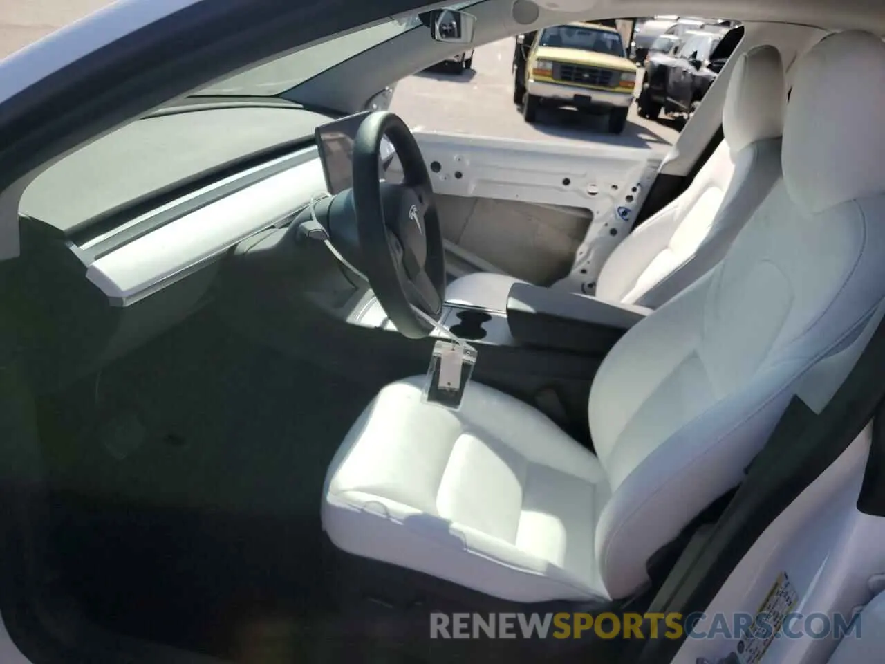 7 Photograph of a damaged car 7SAYGDEE2SF261096 TESLA MODEL Y 2025