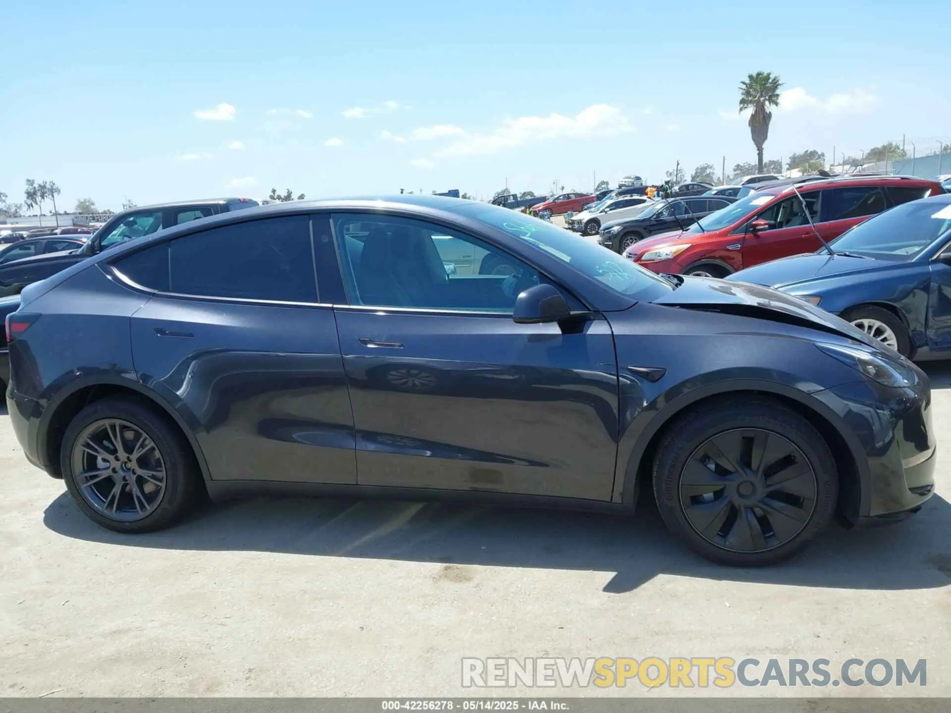 13 Photograph of a damaged car 7SAYGDEE2SF300933 TESLA MODEL Y 2025