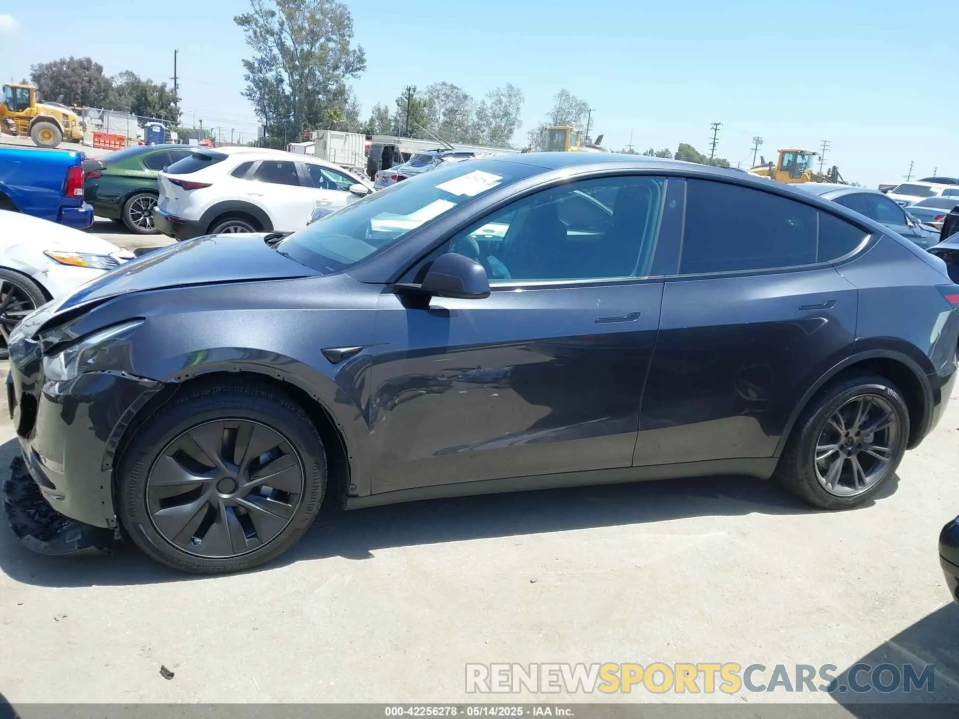 14 Photograph of a damaged car 7SAYGDEE2SF300933 TESLA MODEL Y 2025