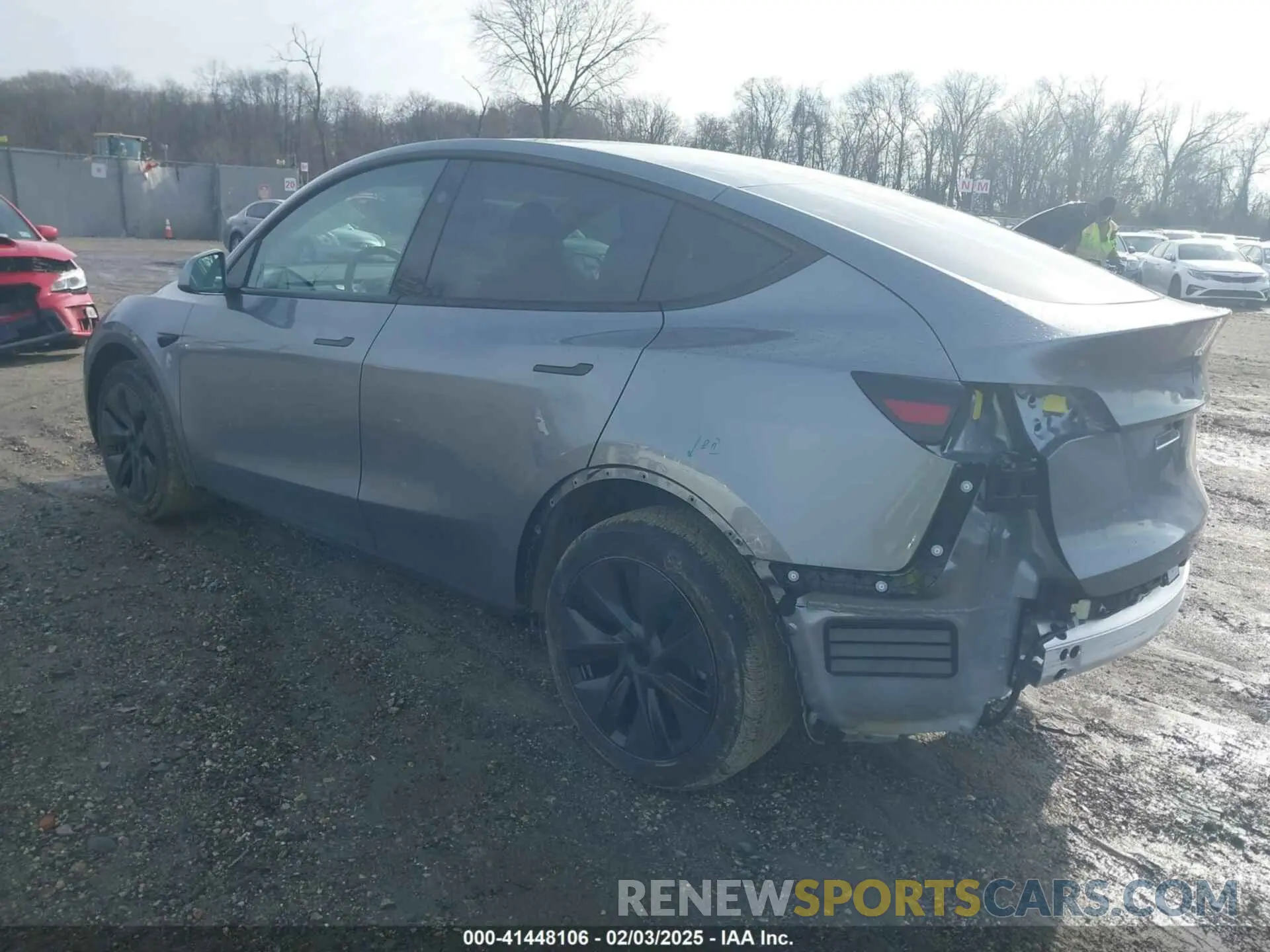 3 Photograph of a damaged car 7SAYGDEE3SF218015 TESLA MODEL Y 2025